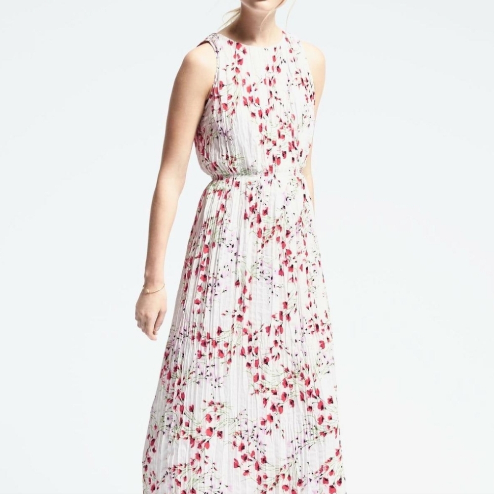 Banana Republic White Floral Pleated Maxi Dress